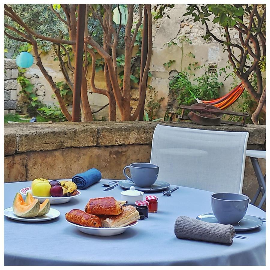 보베르 La Vigneronne Des Costieres B&B 외부 사진